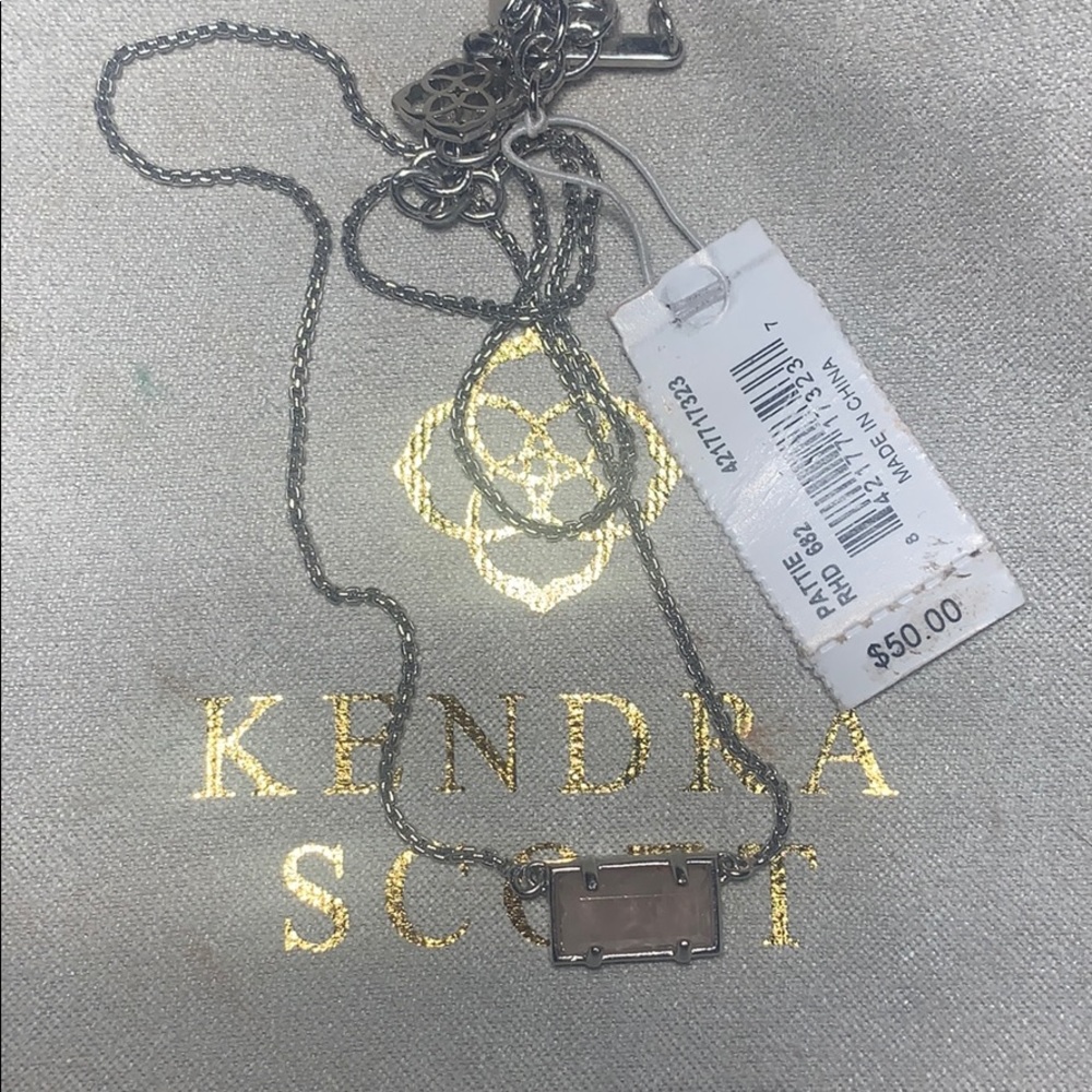 Kendra Scott light rose necklace